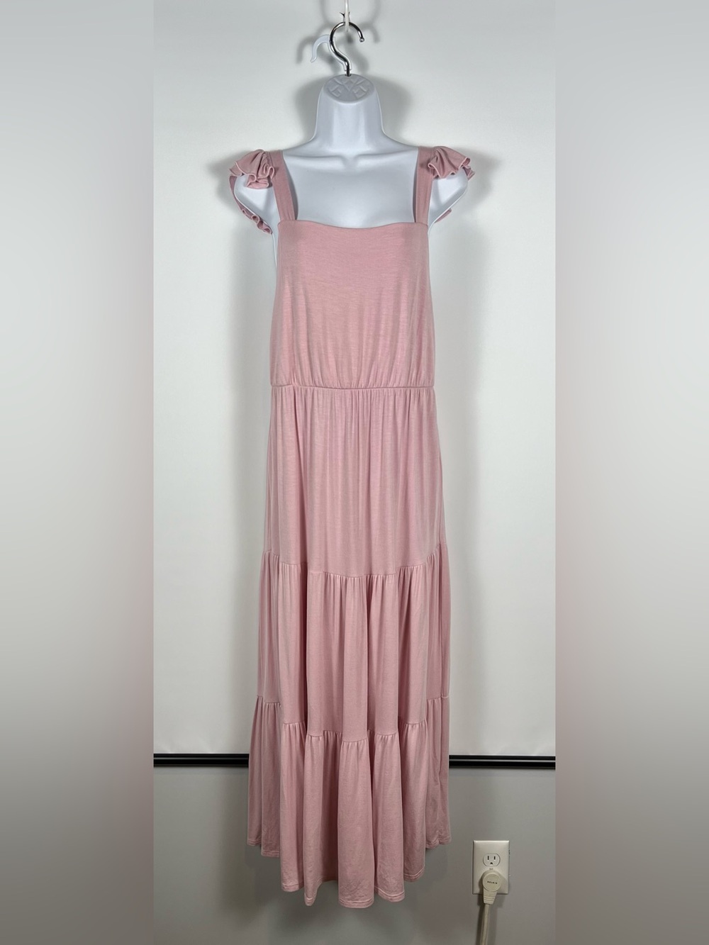 21‎ Saints Blush Pink Tiered Maxi Dress Size Medium Soft Everyday New with tags
